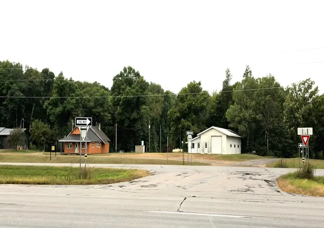 Photo 3 of Single family home for sale at 33885 Highway 10, Motley, MN 56466 | MLS# 7143947 | Listing updated on 2026-09-16