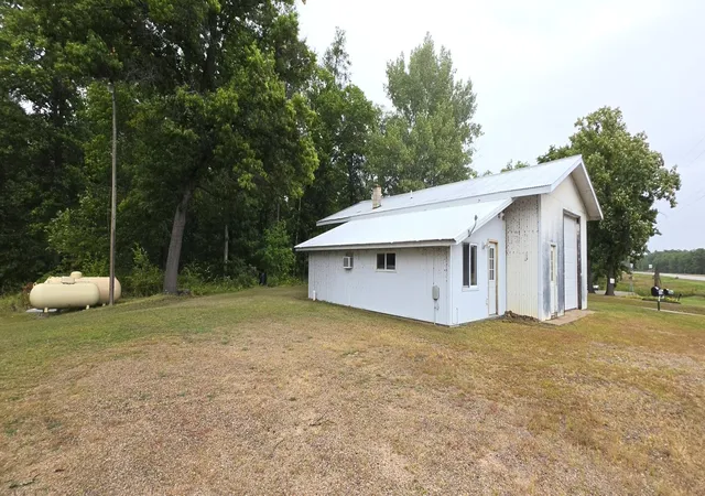 Photo 4 of Single family home for sale at 33885 Highway 10, Motley, MN 56466 | MLS# 7143947 | Listing updated on 2026-09-16