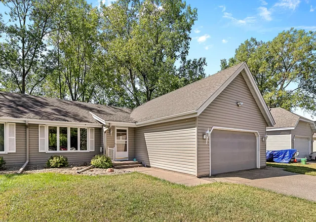 Photo 3 of Townhouse for sale at 12885 Germane Ave, Saint Paul, MN 55124 | MLS# 7143964 | Listing updated on 2026-09-18