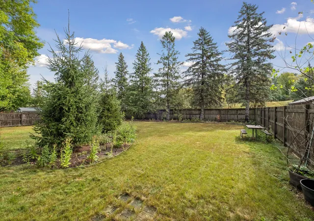 Photo 2 of Single family home for sale at 4758 Hauge Cir, Saint Paul, MN 55122 | MLS# 7143988 | Listing updated on 2026-09-22