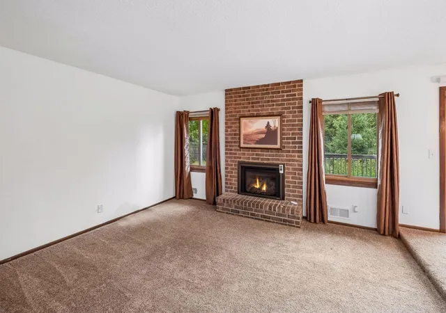 Photo 3 of Single family home for sale at 4758 Hauge Cir, Saint Paul, MN 55122 | MLS# 7143988 | Listing updated on 2026-09-22