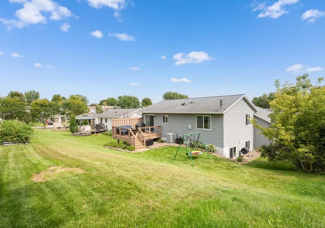 Photo 3 of Single family home for sale at 4478 Manor Dr Nw, Rochester, MN 55901 | MLS# 7144000 | Listing updated on 2026-09-19