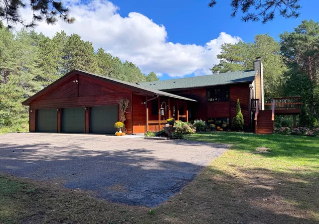 Photo 1 of Single family home for sale at 18943 Fillmore St Ne, Cedar, MN 55011 | MLS# 7144006 | Listing updated on 2026-10-06