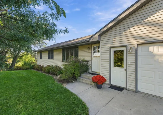 Photo 3 of Single family home for sale at 12321 335th Street, Goodhue, MN 55027 | MLS# 7144009 | Listing updated on 2026-10-06
