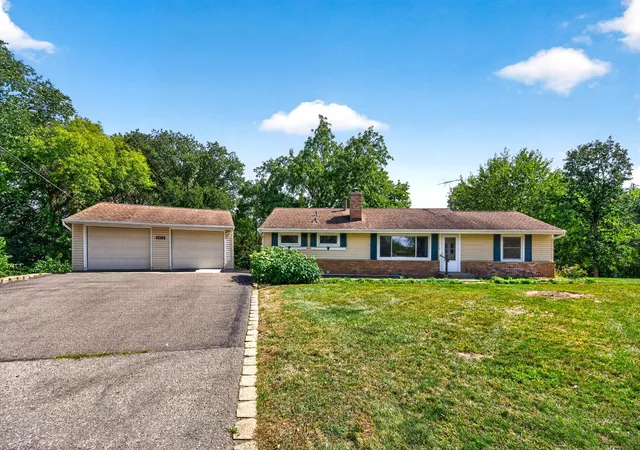 Photo 2 of Single family home for sale at 6015 Aspen Rd, Mound, MN 55364 | MLS# 7144030 | Listing updated on 2026-09-16