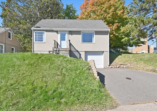 Photo 1 of Single family home for sale at 4125 Woodland Ave, Duluth, MN 55803 | MLS# 7144031 | Listing updated on 2026-09-28