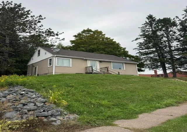 Photo 3 of Single family home for sale at 4125 Woodland Ave, Duluth, MN 55803 | MLS# 7144031 | Listing updated on 2026-09-28