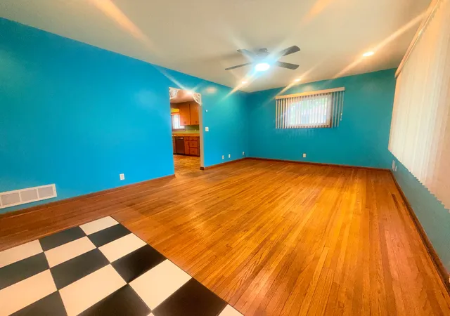 Photo 2 of Sale Pending at 2055 English St, Saint Paul, MN 55109 | MLS# 7144032 | Listing updated on 2026-10-02
