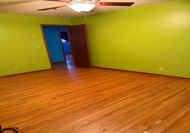 Photo 3 of Single family home for sale at 2055 English St, Saint Paul, MN 55109 | MLS# 7144032 | Listing updated on 2026-09-15