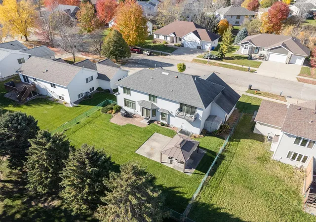 Photo 3 of Single family home for sale at 2980 Darcy Dr NE, Rochester, MN 55906 | MLS# 7144048 | Listing updated on 2026-09-19