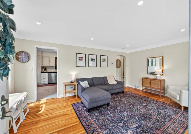 Photo 2 of Single family home for sale at 651 County Rd B2 W, Saint Paul, MN 55113 | MLS# 7144065 | Listing updated on 2026-09-17