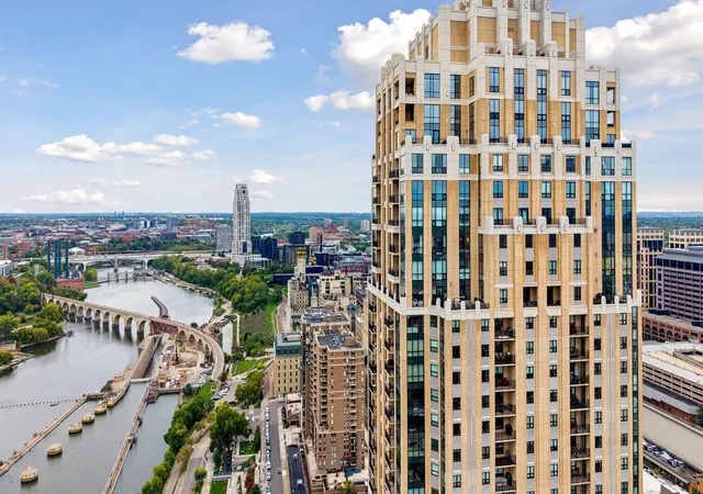 Listing Photo 4 - Condo for sale in The Carlyle located at 100 3Rd Ave S, Minneapolis, MN 55401 - Unit #3302