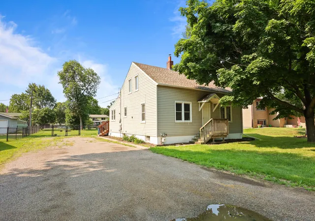 Photo 1 of Single family home for sale at 818 E Minnesota St, Saint Joseph, MN 56374 | MLS# 7144095 | Listing updated on 2026-09-18