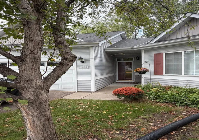 Photo 2 of Single family home for sale at 1932 Christensen Ave, Saint Paul, MN 55118 | MLS# 7144104 | Listing updated on 2026-09-22
