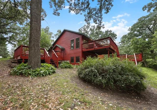 Photo 4 of Single family home for sale at 818 N Oak St, Royalton, MN 56373 | MLS# 7144130 | Listing updated on 2026-09-17
