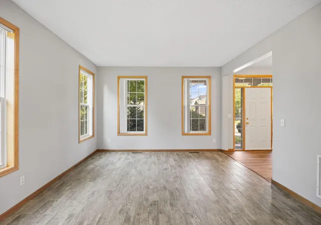 Photo 4 of Sale Pending at 1893 Clover Meadow Dr, Chaska, MN 55318 | MLS# 7144137 | Listing updated on 2026-10-09