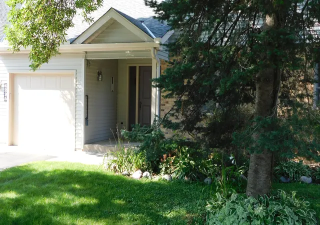 Listing Photo 4 - Condo for sale in building located at 4293 Oakmede Ln, White Bear Lake, MN 55110 - Unit #46C