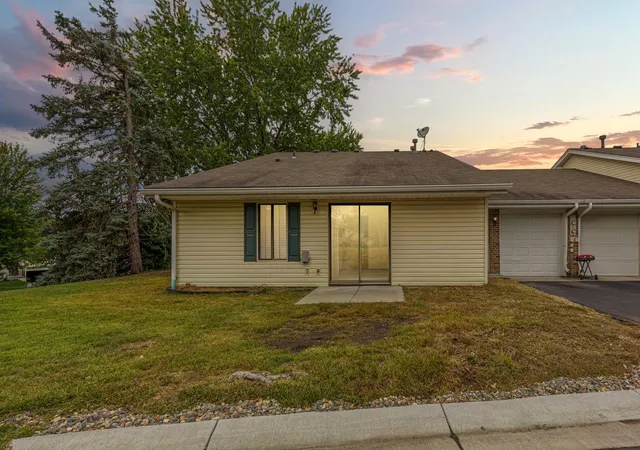 Photo 2 of Single family home for sale at 3831 Heather Dr, Saint Paul, MN 55122 | MLS# 7144183 | Listing updated on 2026-09-22