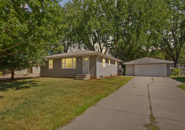 Photo 1 of Single family home for sale at 4242 Limestone Dr, Saint Paul, MN 55122 | MLS# 7144187 | Listing updated on 2026-10-20