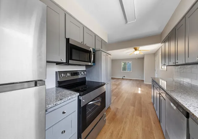 Photo 3 of Single family home for sale at 4242 Limestone Dr, Saint Paul, MN 55122 | MLS# 7144187 | Listing updated on 2026-10-20