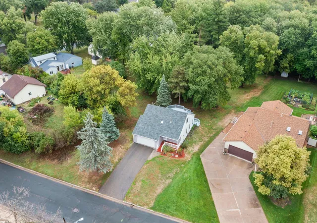 Photo 3 of Single family home for sale at 8008 Mount Curv Blvd, Minneapolis, MN 55445 | MLS# 7144192 | Listing updated on 2026-09-18