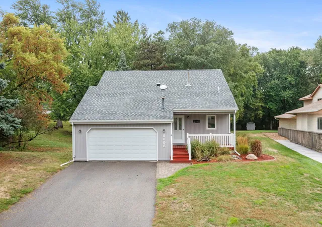 Photo 4 of Single family home for sale at 8008 Mount Curv Blvd, Minneapolis, MN 55445 | MLS# 7144192 | Listing updated on 2026-09-18