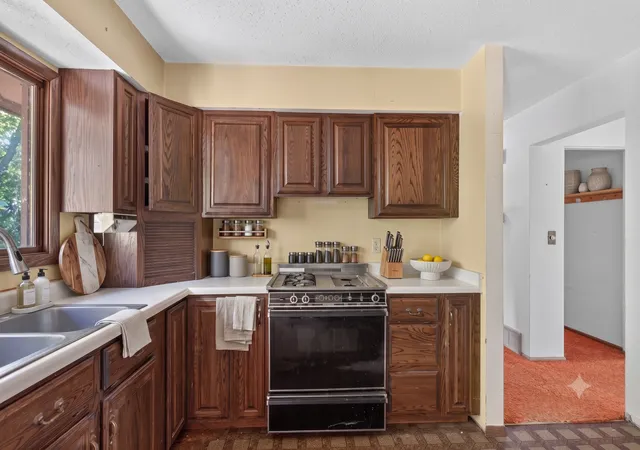 Photo 2 of Single family home for sale at 3280 Donald Ave, Saint Paul, MN 55121 | MLS# 7144197 | Listing updated on 2026-10-01