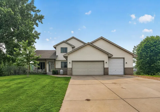 Photo 1 of Single family home for sale at 19408 Albany Ct Nw, Elk River, MN 55330 | MLS# 7144208 | Listing updated on 2026-10-06
