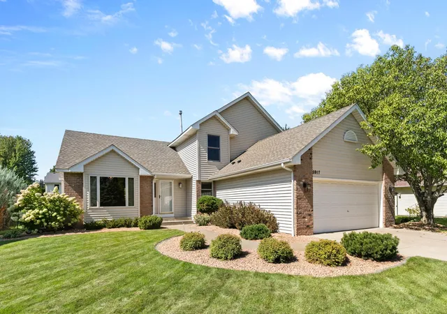 Single family home for sale at 5917 Bayberry Dr, Saint Paul, MN 55110 | MLS# 7144212