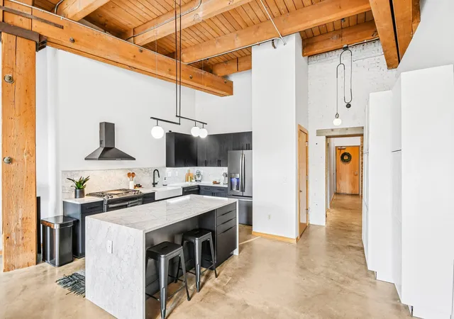 Photo 4 of Condo for sale at 404 Washington Ave N #202, Minneapolis, MN 55401 | MLS# 7144220 | Listing updated on 2026-10-02