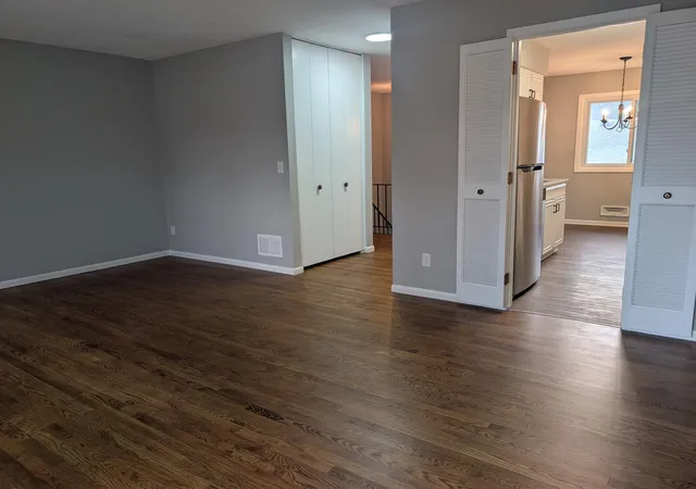 Photo 1 of Single family home for sale at 7427 143rd Street Ct, Apple Valley, MN 55124 | MLS# 7144227 | Listing updated on 2026-10-26