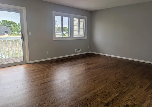 Photo 4 of Single family home for sale at 7427 143rd Street Ct, Apple Valley, MN 55124 | MLS# 7144227 | Listing updated on 2026-10-26