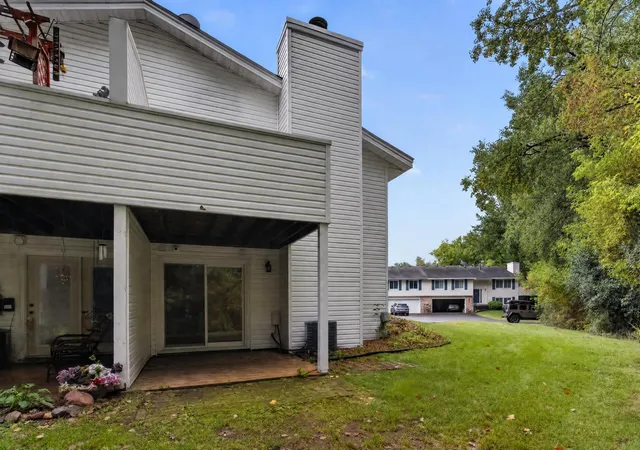 Photo 3 of Single family home for sale at 3874 Dolomite Dr, Saint Paul, MN 55122 | MLS# 7144229 | Listing updated on 2026-10-16