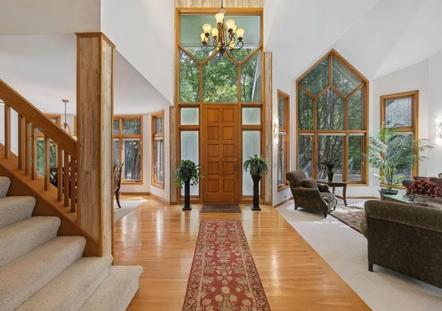 Photo 3 of Single family home for sale at 4166 Heatherton Pl, Minnetonka, MN 55345 | MLS# 7144239 | Listing updated on 2026-10-08