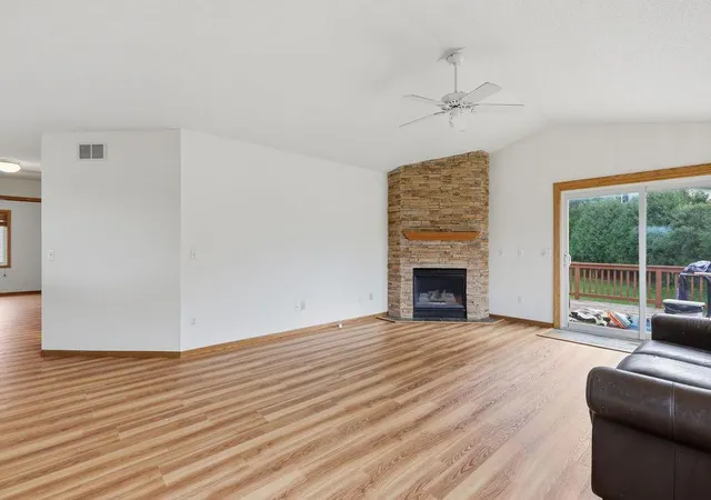 Photo 4 of Single family home for sale at 17373 Glencoe Ave, Lakeville, MN 55044 | MLS# 7144241 | Listing updated on 2026-09-15