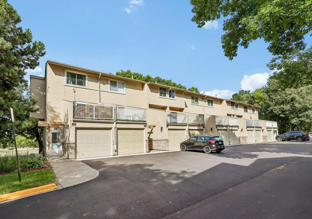 Photo 1 of Single family home for sale at 4082 Meadowlark Ln, Saint Paul, MN 55122 | MLS# 7144246 | Listing updated on 2026-09-17