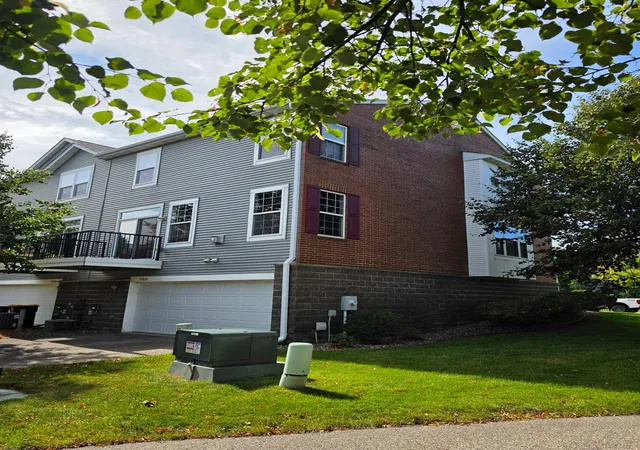 Photo 3 of Single family home for sale at 15826 Frisian Ln, Saint Paul, MN 55124 | MLS# 7144260 | Listing updated on 2026-09-25
