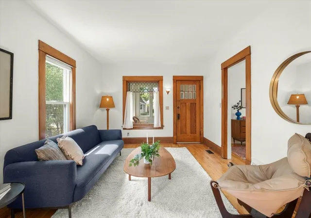 Photo 4 of Single family home for sale at 3637 33rd Avenue S, Minneapolis, MN 55406 | MLS# 7144273 | Listing updated on 2026-09-17