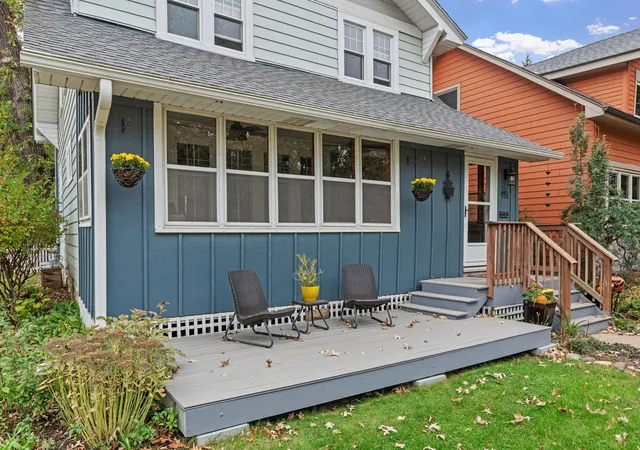 Photo 1 of Single family home for sale at 958 Como Ave, Saint Paul, MN 55103 | MLS# 7144281 | Listing updated on 2026-10-15