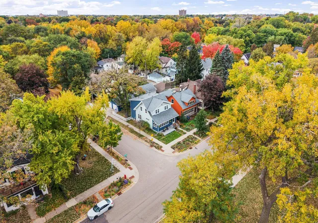 Photo 3 of Single family home for sale at 958 Como Ave, Saint Paul, MN 55103 | MLS# 7144281 | Listing updated on 2026-10-15