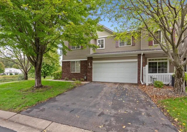 Photo 4 of Single family home for sale at 738 Maple Hills Dr #J, Saint Paul, MN 55117 | MLS# 7144282 | Listing updated on 2026-10-08