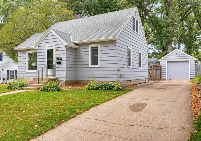 Photo 1 of Single family home for sale at 729 Juul Rd Sw, Hutchinson, MN 55350 | MLS# 7144284 | Listing updated on 2026-09-19