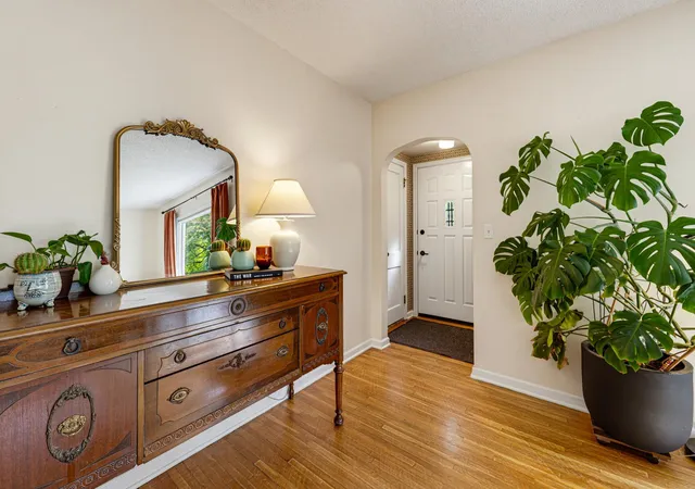 Photo 3 of Single family home for sale at 729 Juul Rd Sw, Hutchinson, MN 55350 | MLS# 7144284 | Listing updated on 2026-09-19