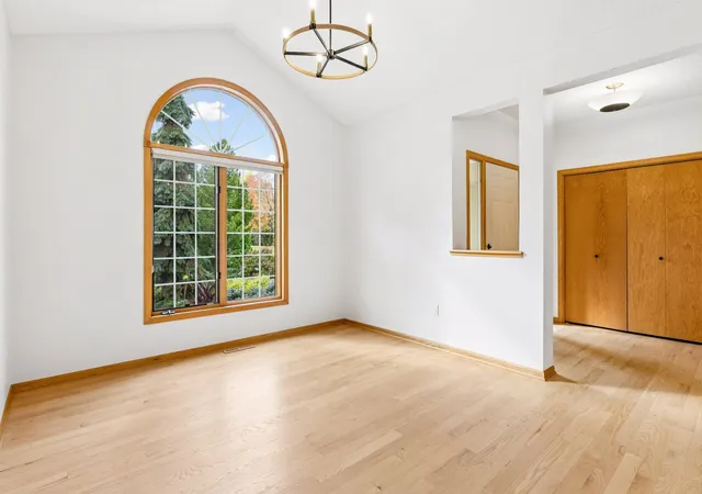 Photo 4 of Single family home for sale at 20299 Jupiter Way, Lakeville, MN 55044 | MLS# 7144286 | Listing updated on 2026-10-21