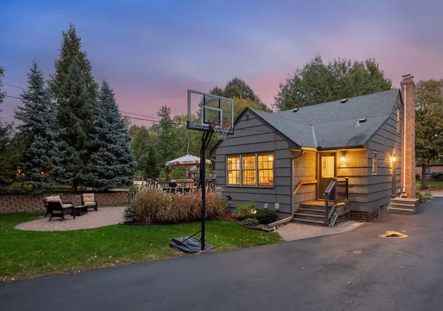 Photo 3 of Single family home for sale at 4000 Abbott Ave S, Minneapolis, MN 55410 | MLS# 7144299 | Listing updated on 2026-10-22