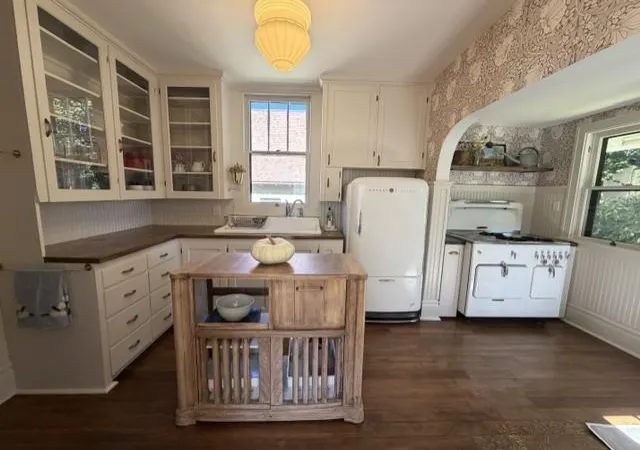 Photo 3 of Single family home for sale at 424 N Sibley Ave, Litchfield, MN 55355 | MLS# 7144307 | Listing updated on 2026-09-22