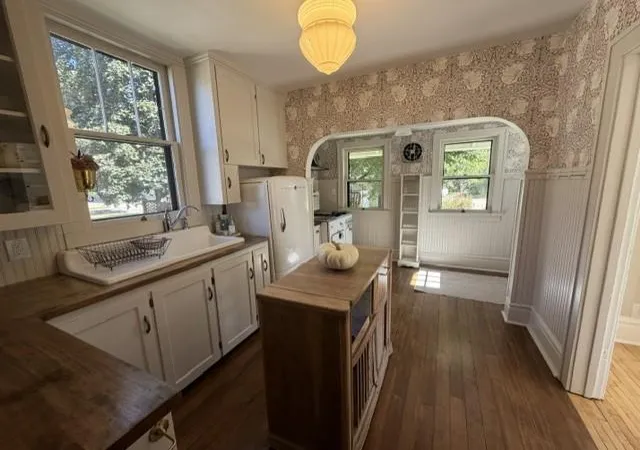 Photo 3 of Single family home for sale at 424 N Sibley Ave, Litchfield, MN 55355 | MLS# 7144307 | Listing updated on 2026-09-22