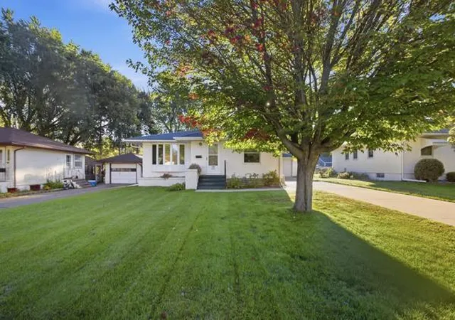 Photo 2 of Sale Pending at 1212 8th Avenue Ne, Brainerd, MN 56401 | MLS# 7144314 | Listing updated on 2026-10-05