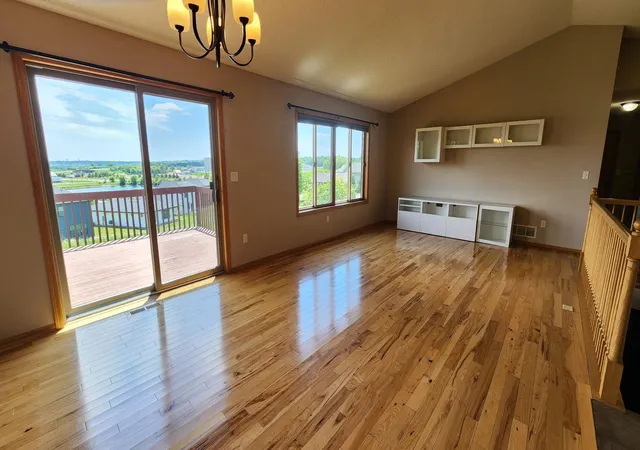 Photo 3 of Single family home for sale at 2136 Ashland Dr NW, Rochester, MN 55901 | MLS# 7144323 | Listing updated on 2026-09-15