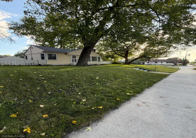 Photo 4 of Single family home for sale at 1600 37th Avenue NE, Minneapolis, MN 55421 | MLS# 7144334 | Listing updated on 2026-10-09